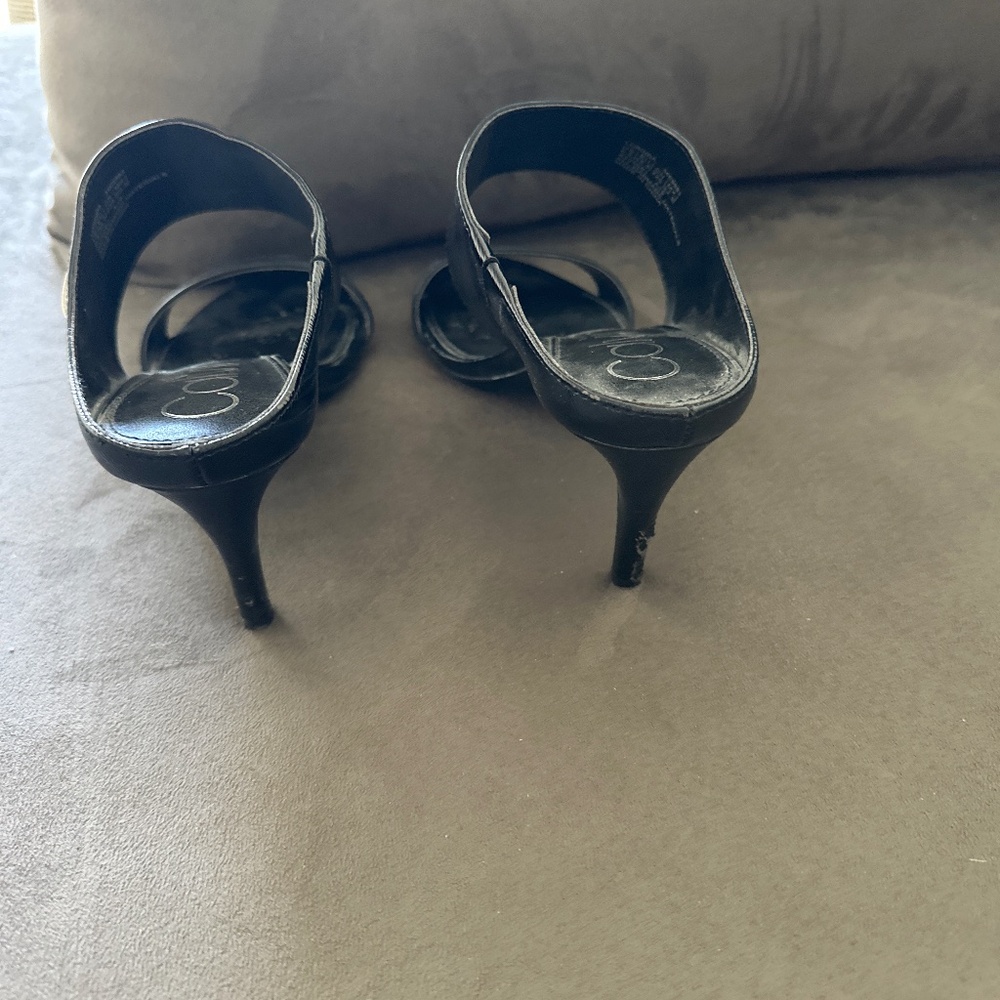 Shoes - Picture 2 of 2